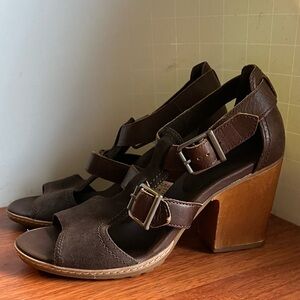 Timberland Sandals Pumps Block Wooden Heels Open Toe Suede Leather Brown 6.5
